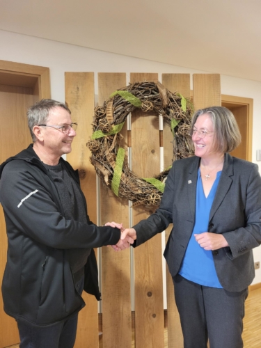 Pfarrer Werner Bauer stellt sich im Rathaus vor