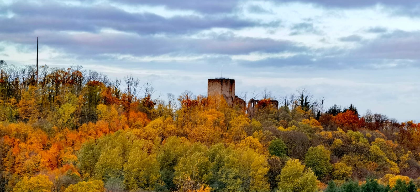 Burg Neuwindeck Herbst Holger Kunisch